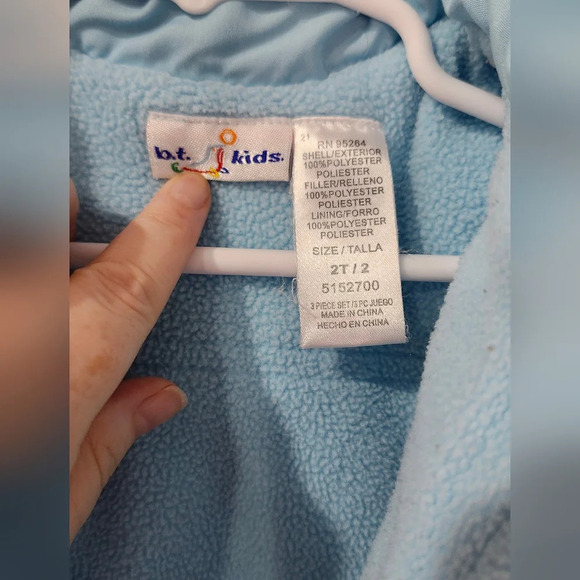 B.T. Kids Girls Fleece Vest Size 2T Light Blue Quilted Heart Full Zip Pockets - Picture 5 of 7